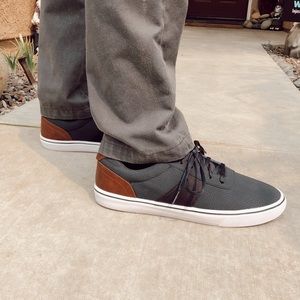 men’s blue w/ brown heel / never worn